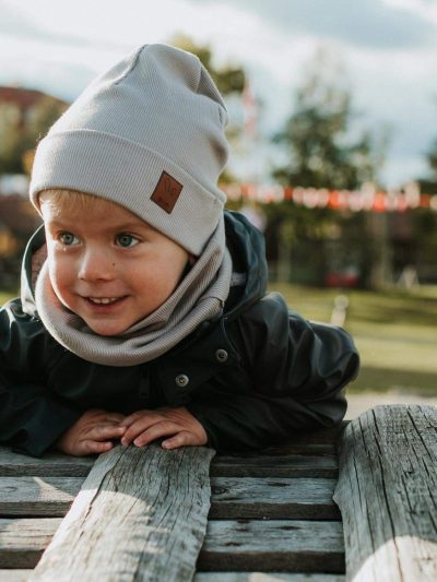 czapka dla dziecka jesień/wiosna, kolor orzech