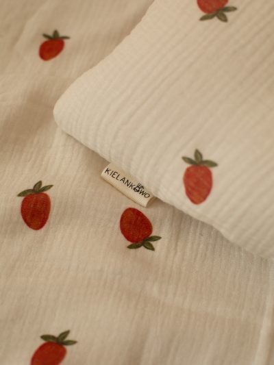 Muślinowa pościel z wypełnieniem wzór Truskawki - obrazek 3