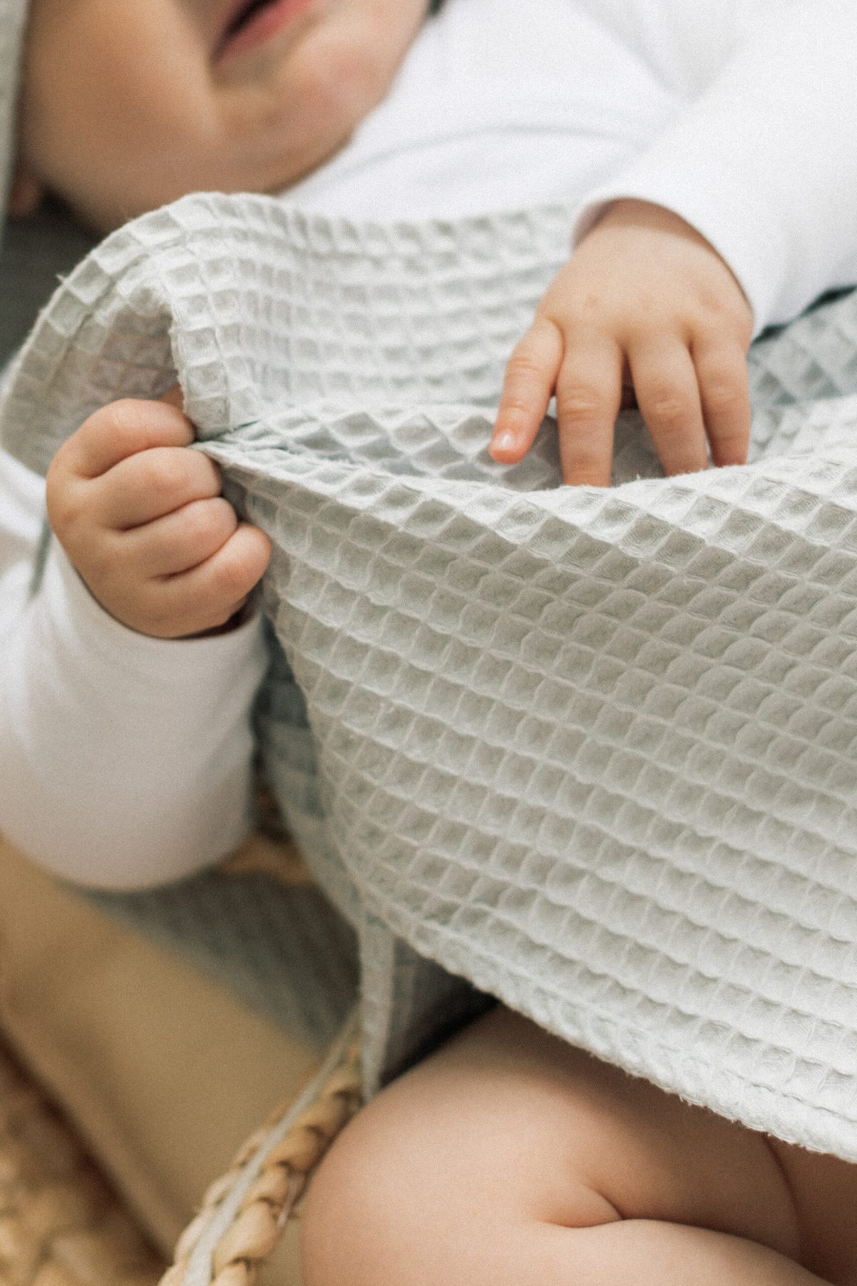 Ponczo kąpielowe - jasnoszare - obrazek 3