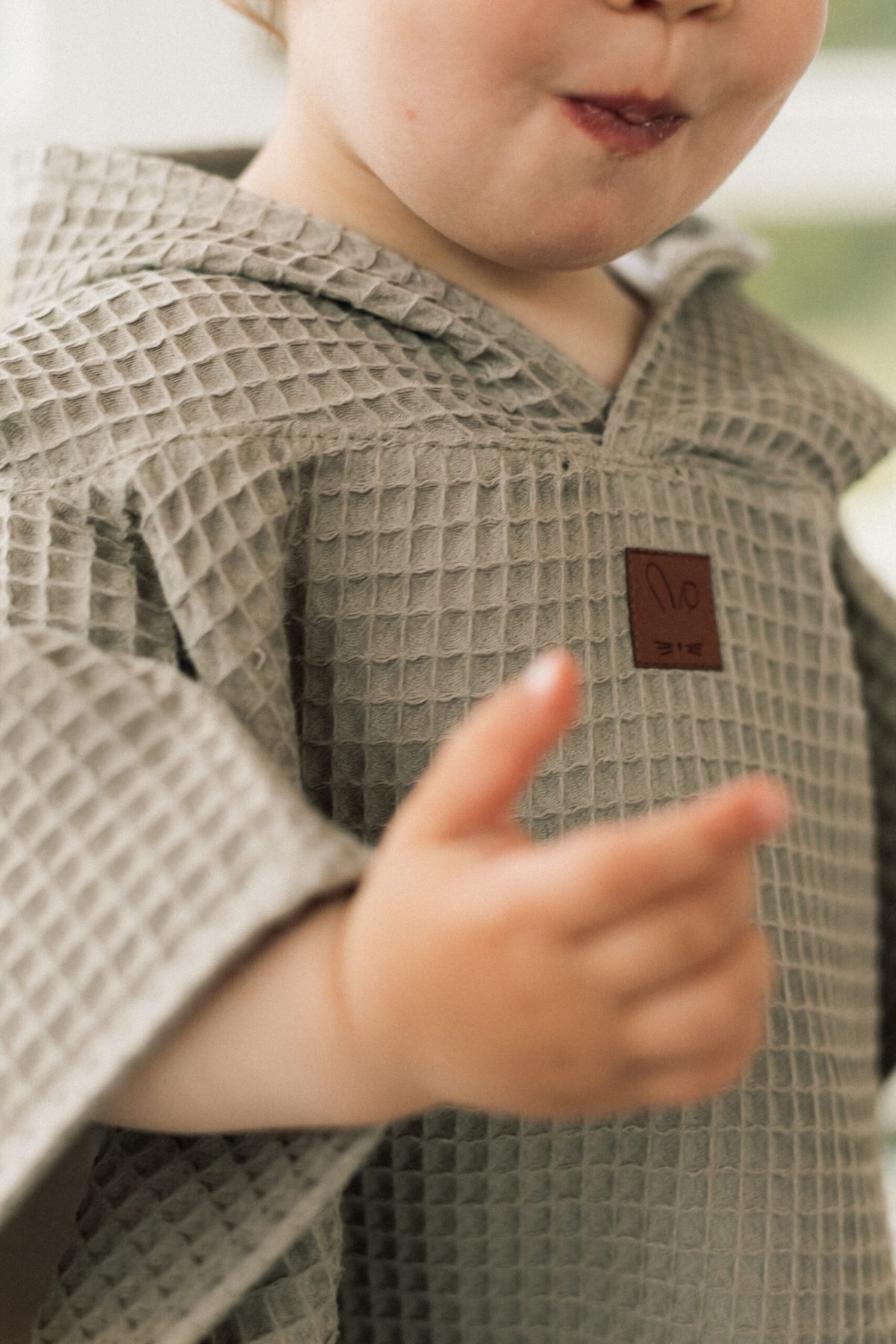 Ponczo kąpielowe - brązowe - obrazek 3