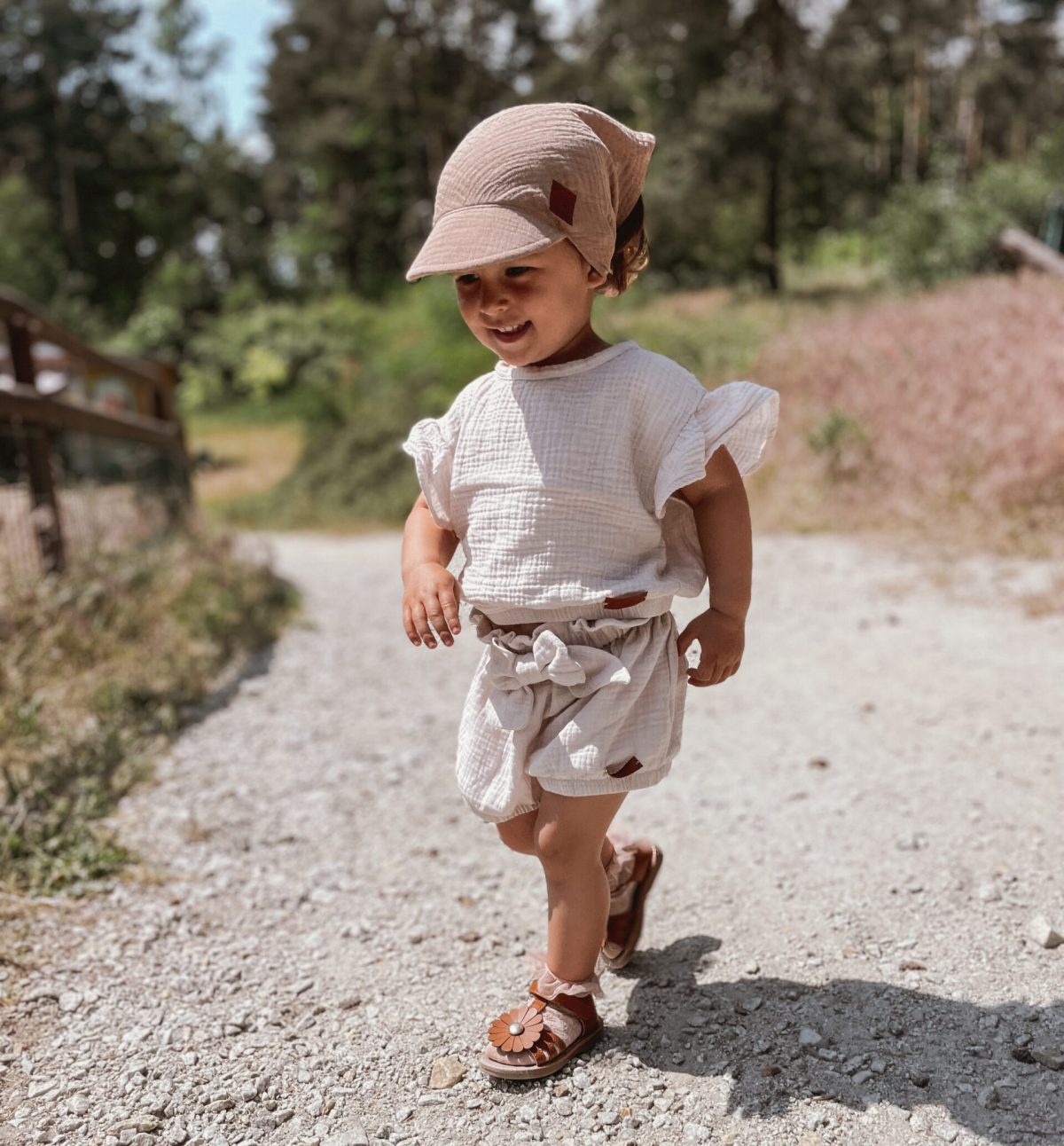 Chustka z daszkiem muślinowa - obrazek 5