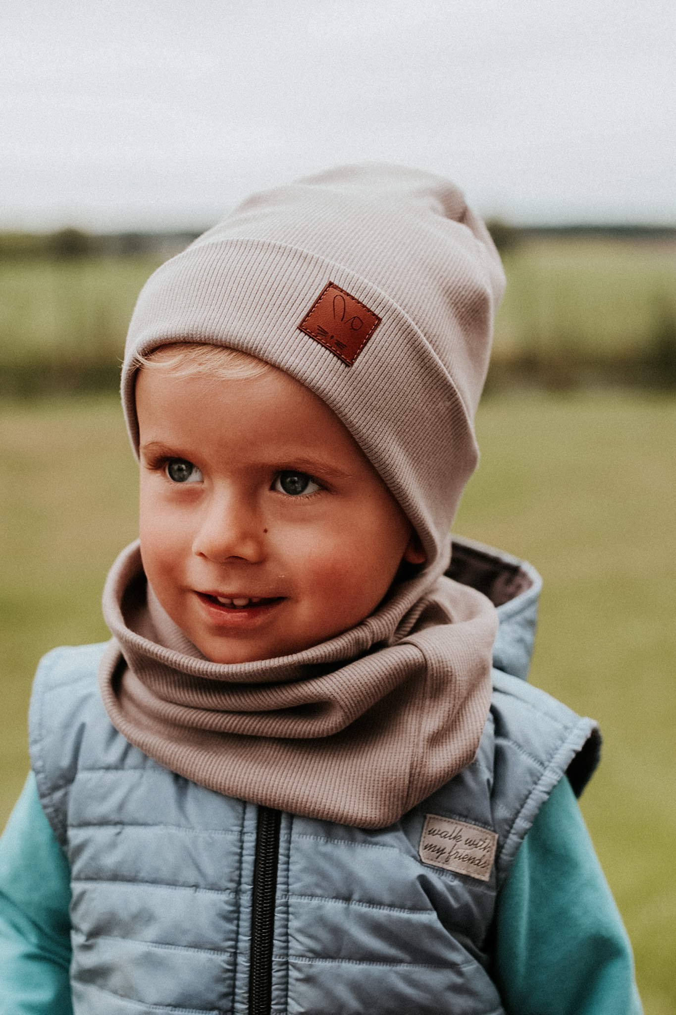 Czapka prążkowana ORZECH