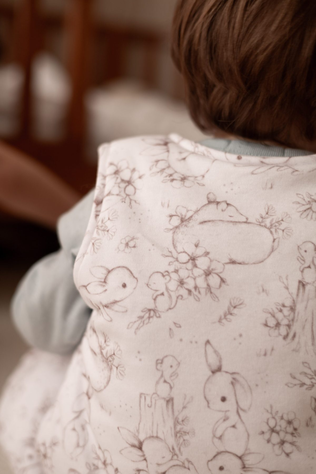 Śpiworek z nogawkami - wzór Króliczki na polanie - obrazek 5