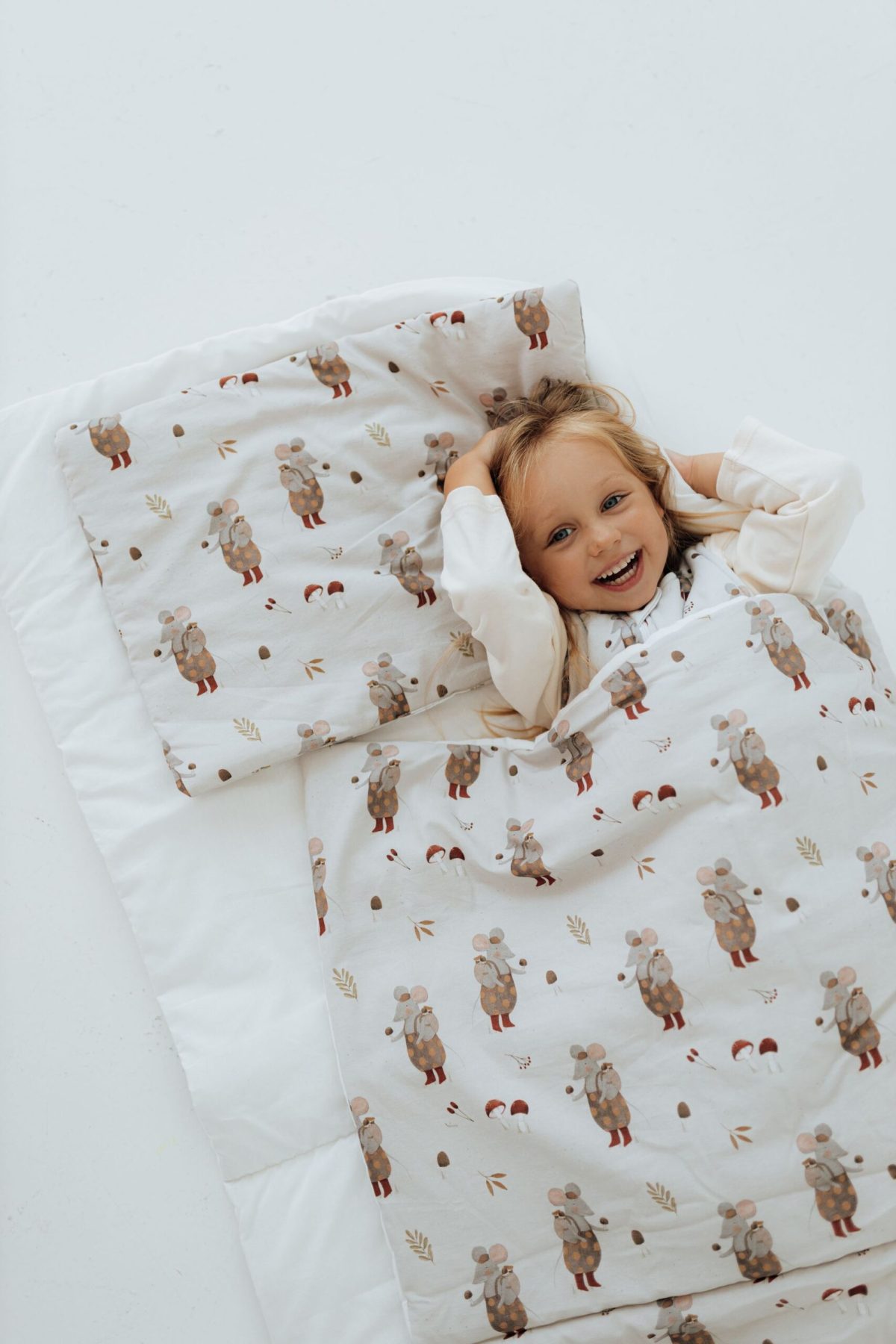 Pościel przedszkolaka wzór Myszki w lesie - obrazek 4