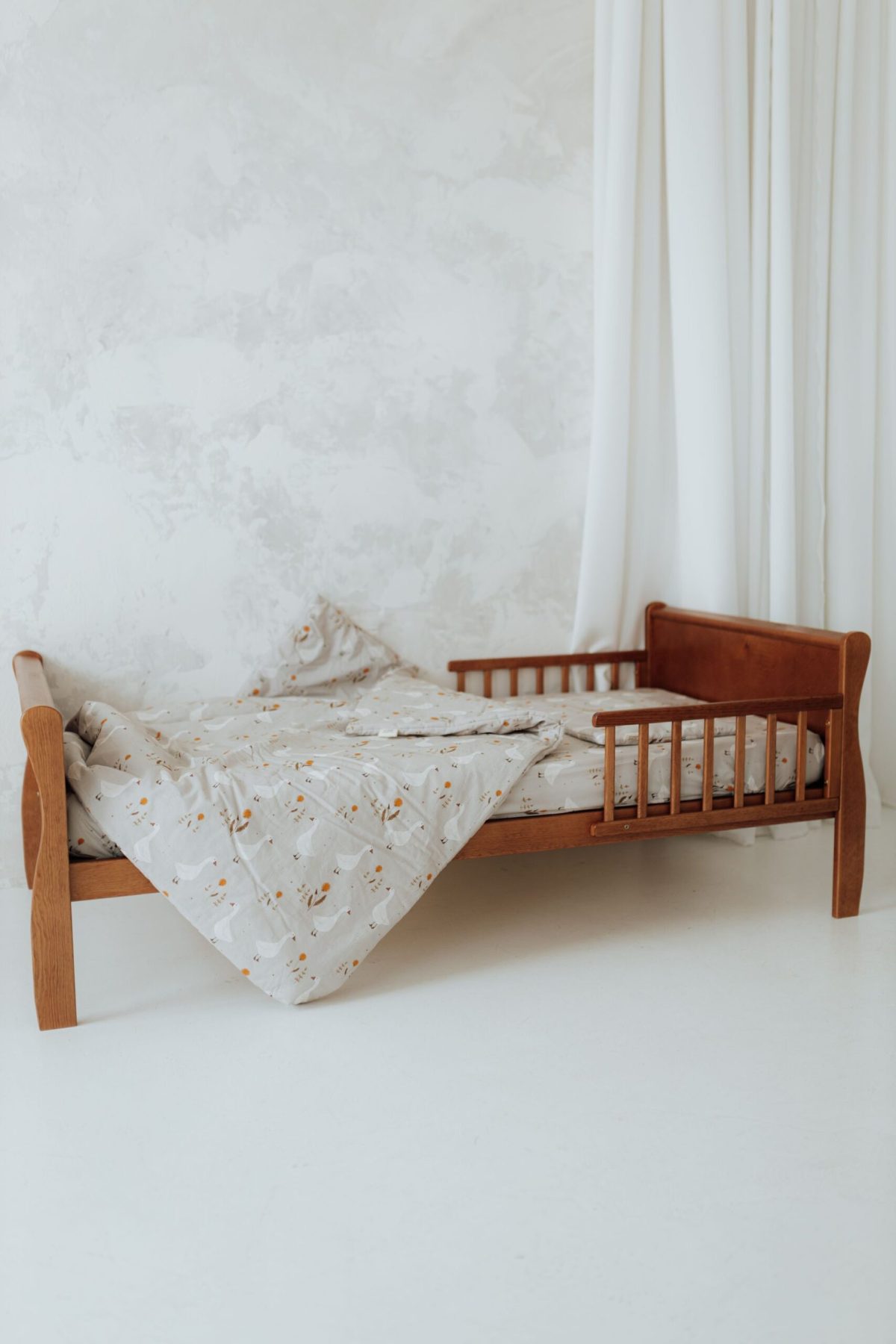 Prześcieradło do łóżeczka - wzór Gąski - obrazek 4