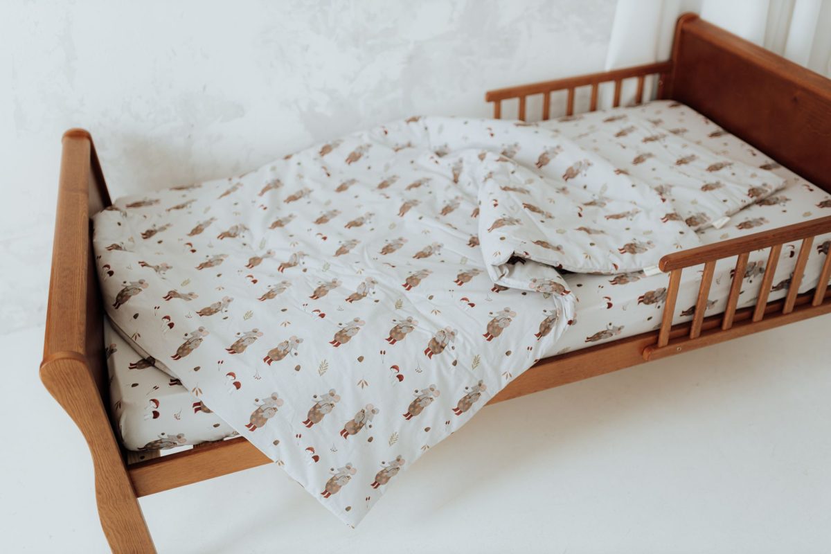 Prześcieradło do łóżeczka - wzór Myszki w lesie - obrazek 2