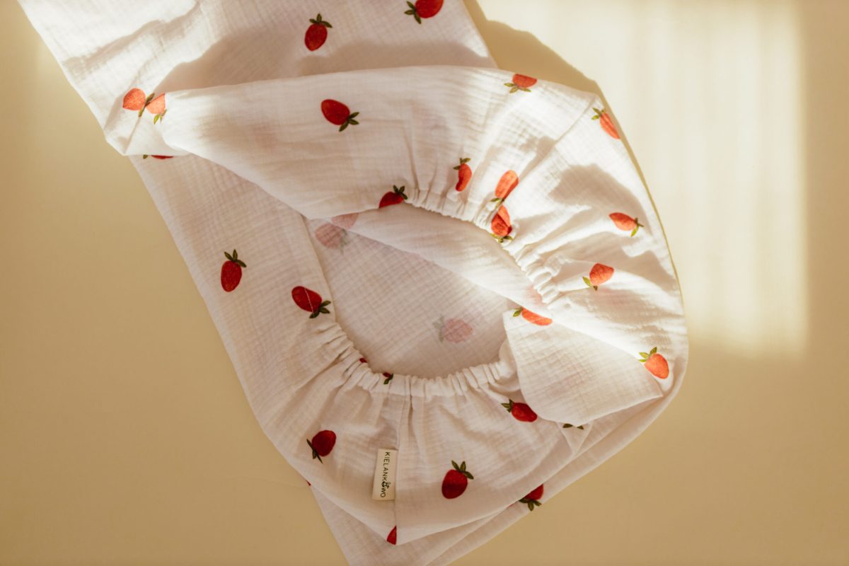 Muślinowe prześcieradło - wzór Truskawki - obrazek 3