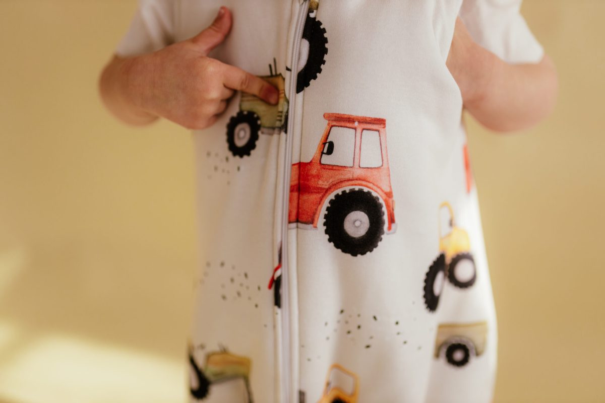 Śpiworek z nogawkami - wzór TRAKTORY I KOPARKI - obrazek 3