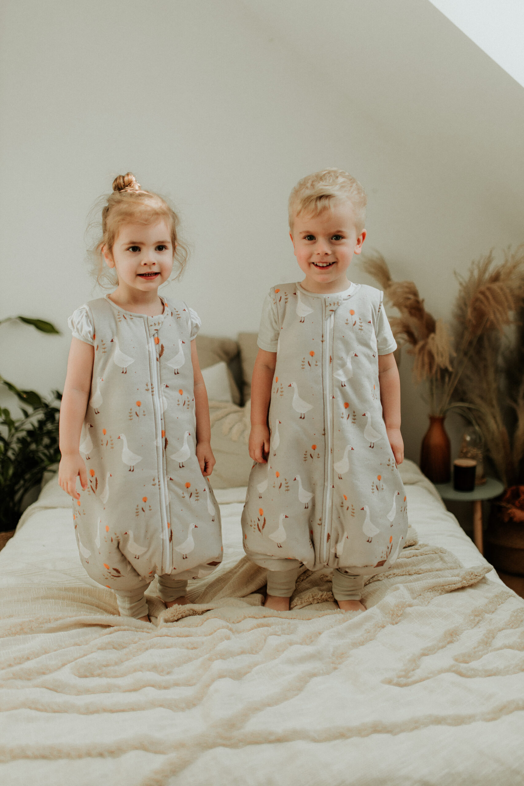 Śpiworek z nogawkami - wzór GĄSKI