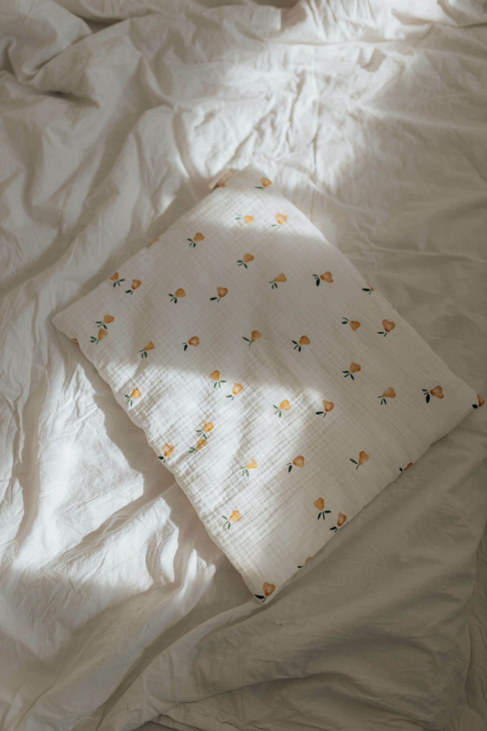 Muślinowa poduszka - wzór Gruszki